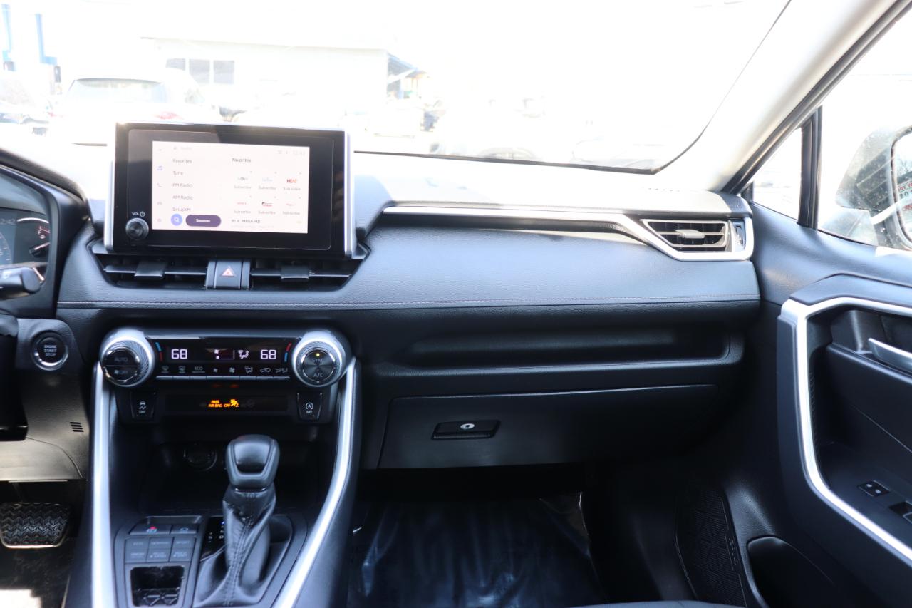 Toyota RAV4 XLE AWD (Natl) 2025