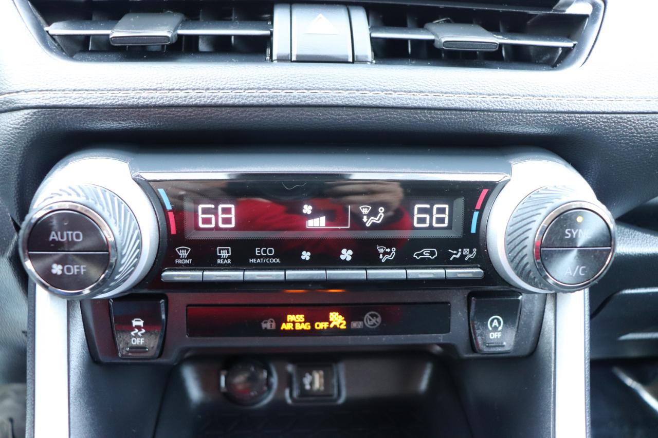 Toyota RAV4 XLE AWD (Natl) 2025