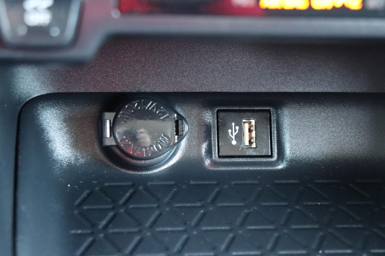 Toyota RAV4 XLE AWD (Natl) 2025