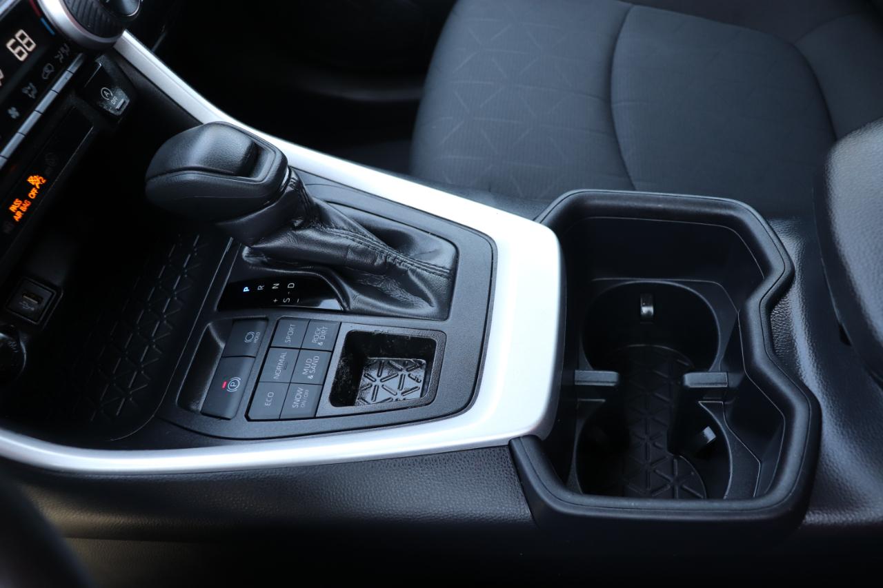 Toyota RAV4 XLE AWD (Natl) 2025