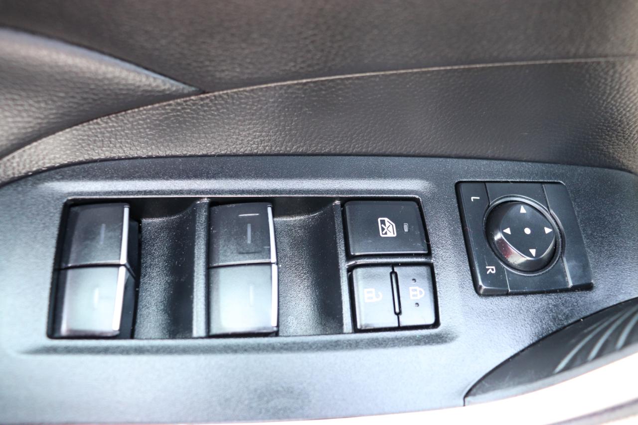 Toyota RAV4 XLE AWD (Natl) 2025