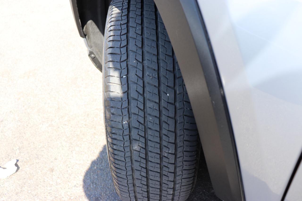 Toyota RAV4 XLE AWD (Natl) 2025