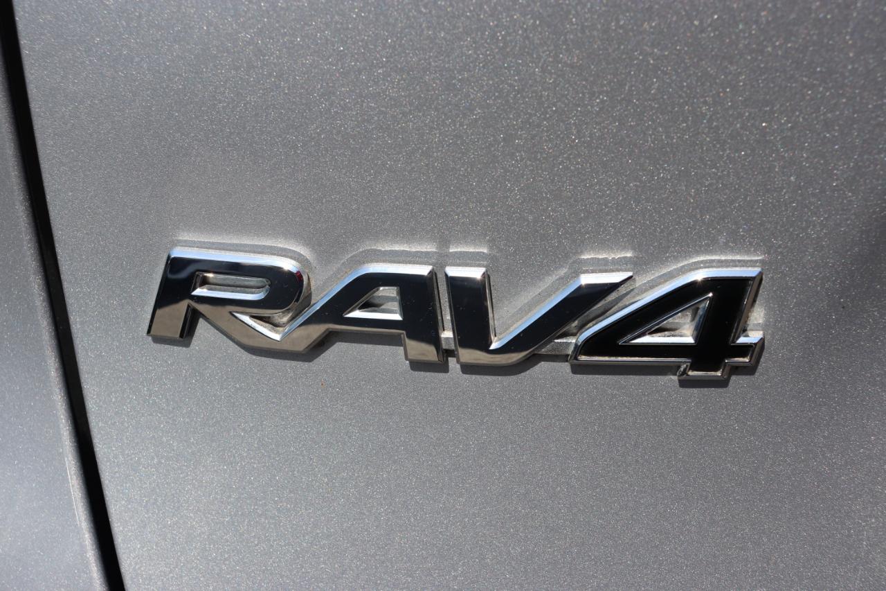 Toyota RAV4 XLE AWD (Natl) 2025