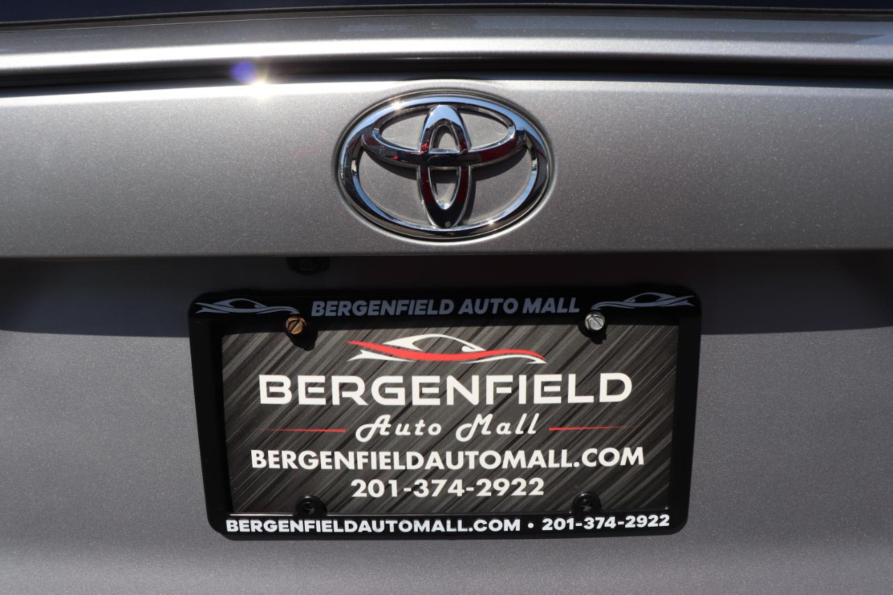 Toyota RAV4 XLE AWD (Natl) 2025