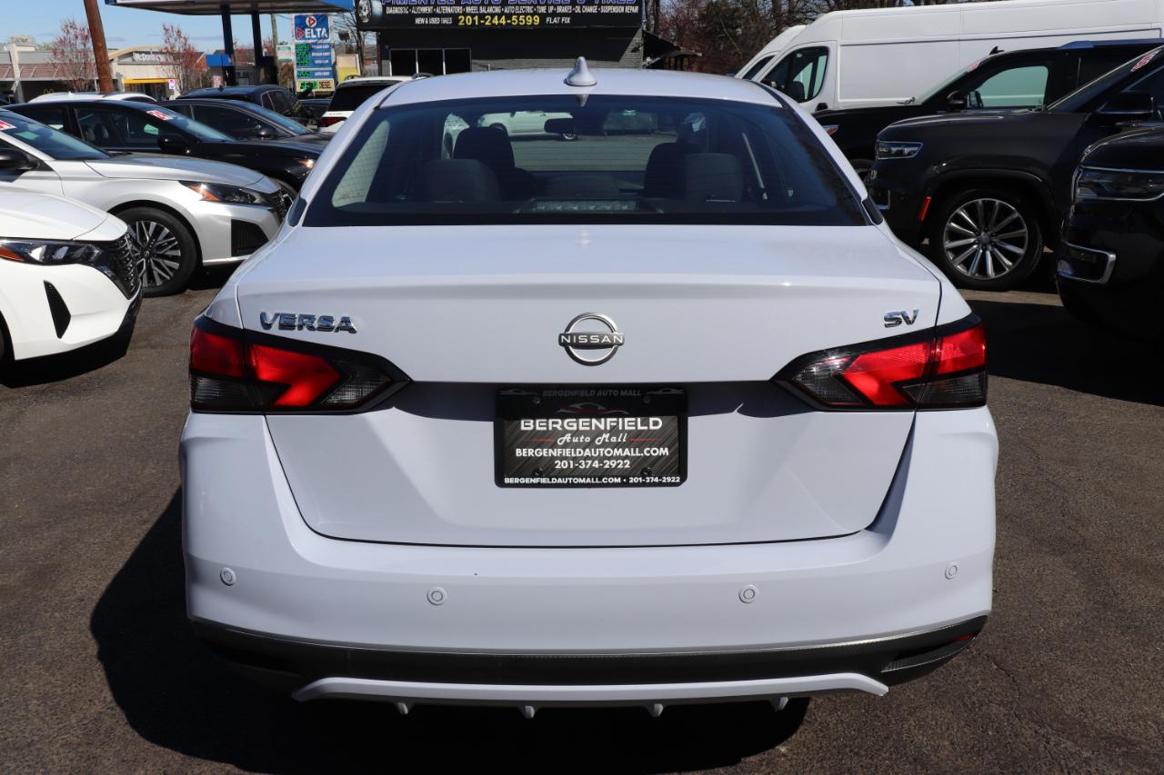 Nissan Versa SV CVT 2024