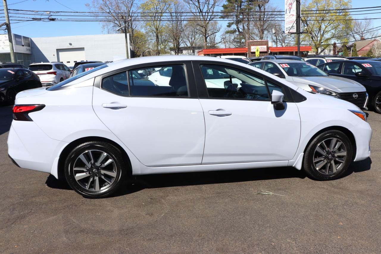 Nissan Versa SV CVT 2024