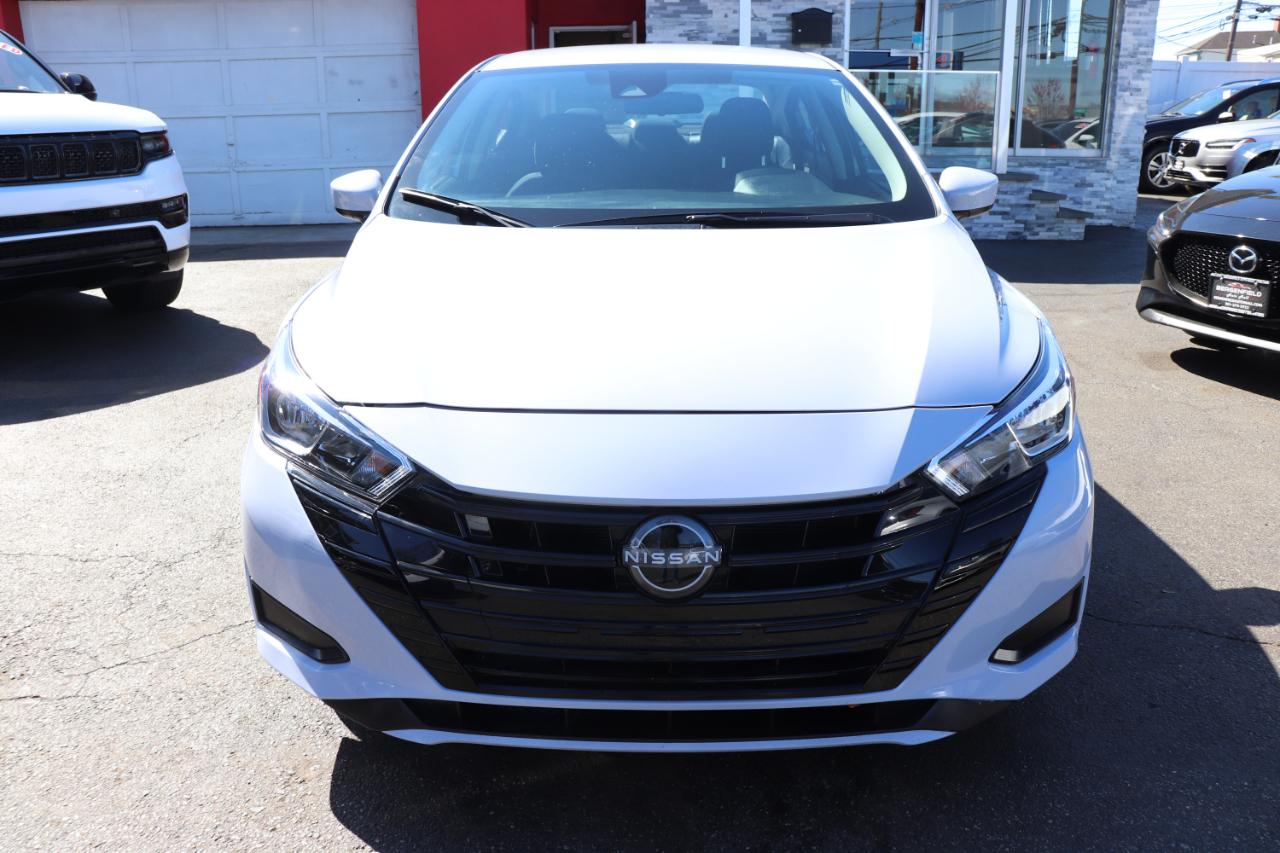 Nissan Versa SV CVT 2024