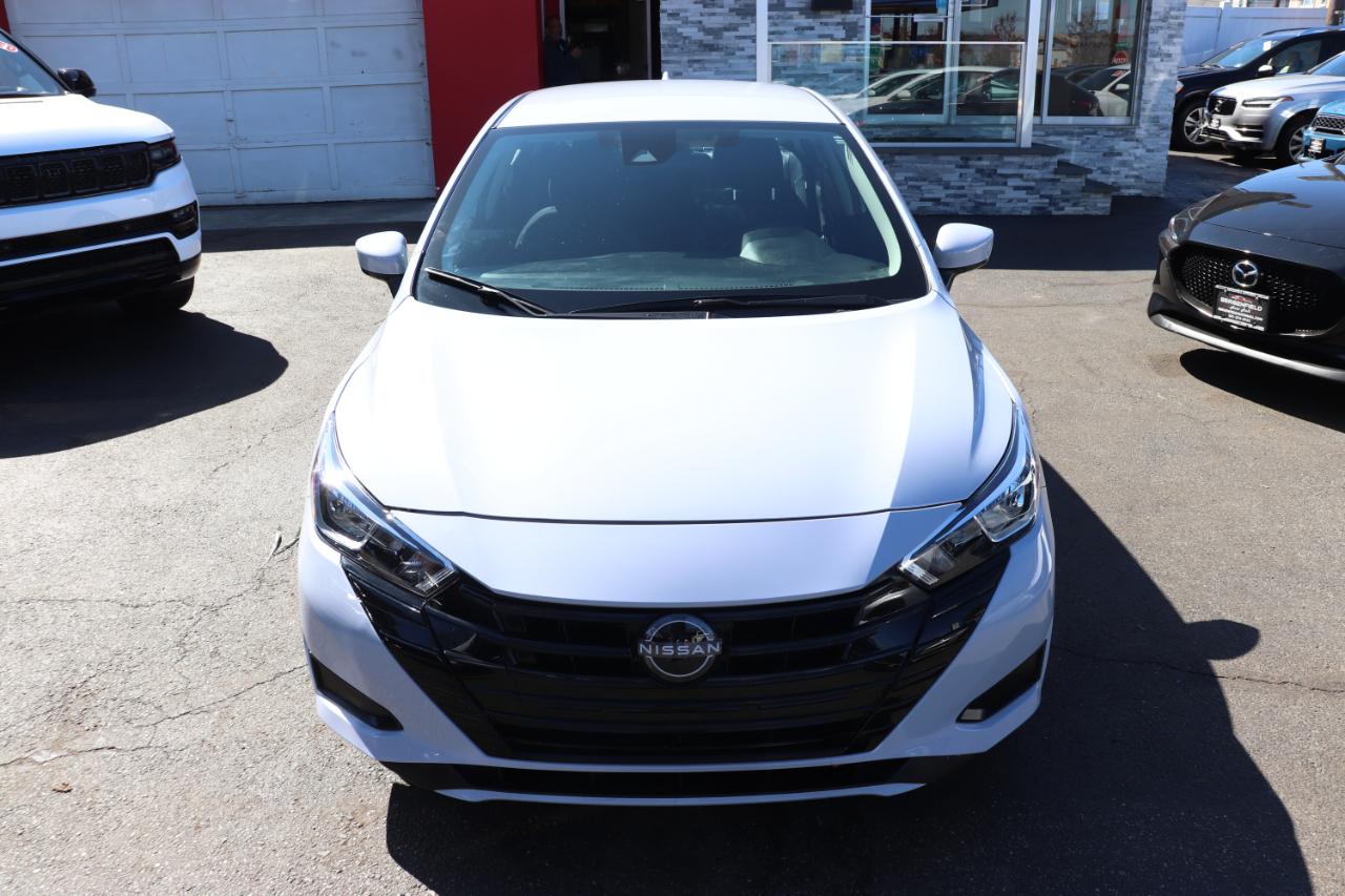 Nissan Versa SV CVT 2024