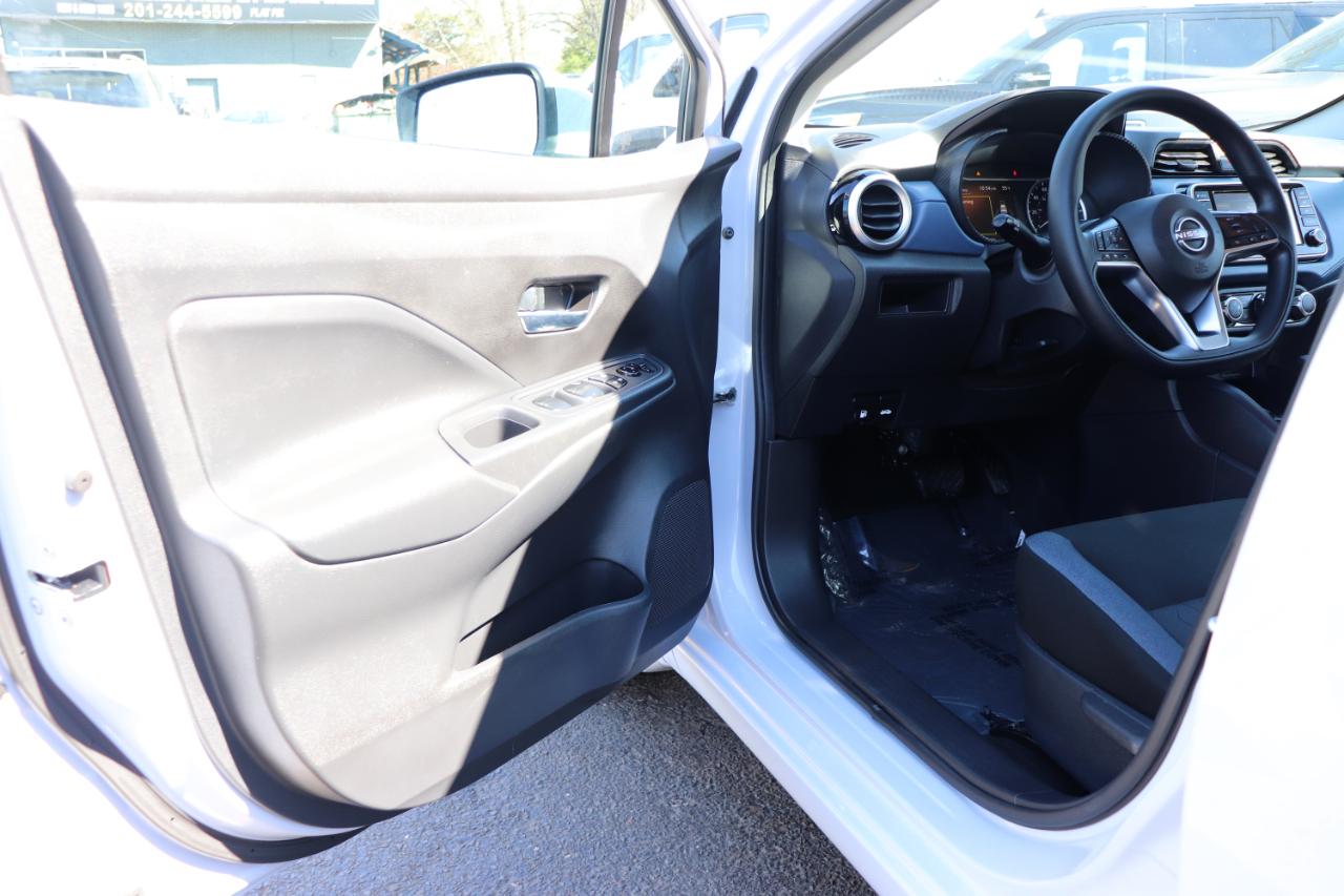 Nissan Versa SV CVT 2024