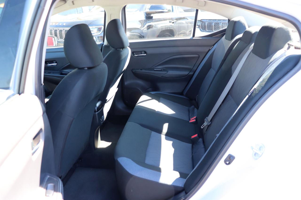 Nissan Versa SV CVT 2024