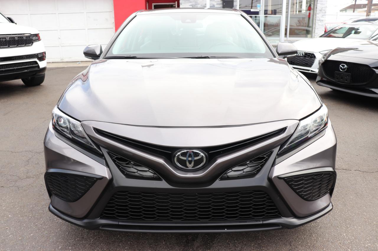 Toyota Camry SE Auto (Natl) 2023