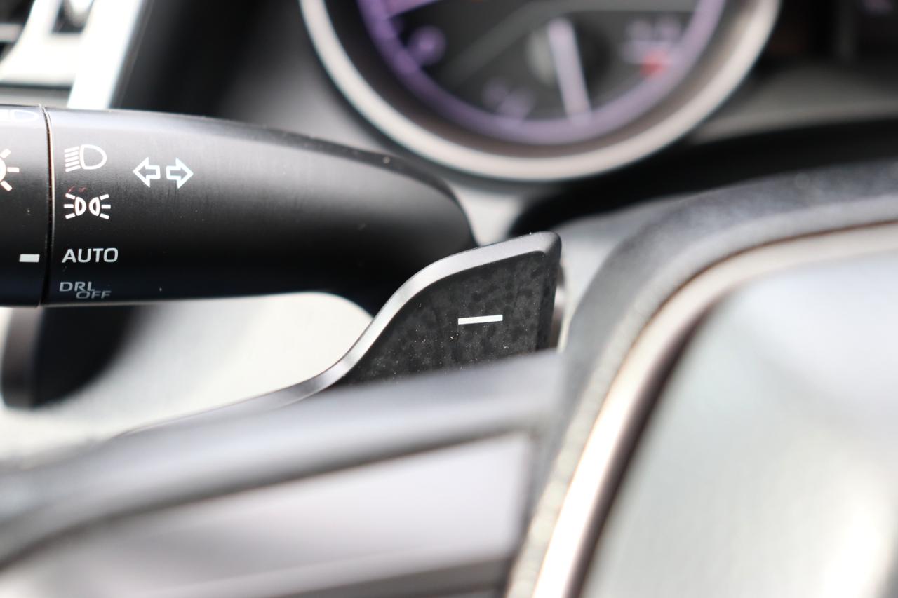 Toyota Camry SE Auto (Natl) 2023