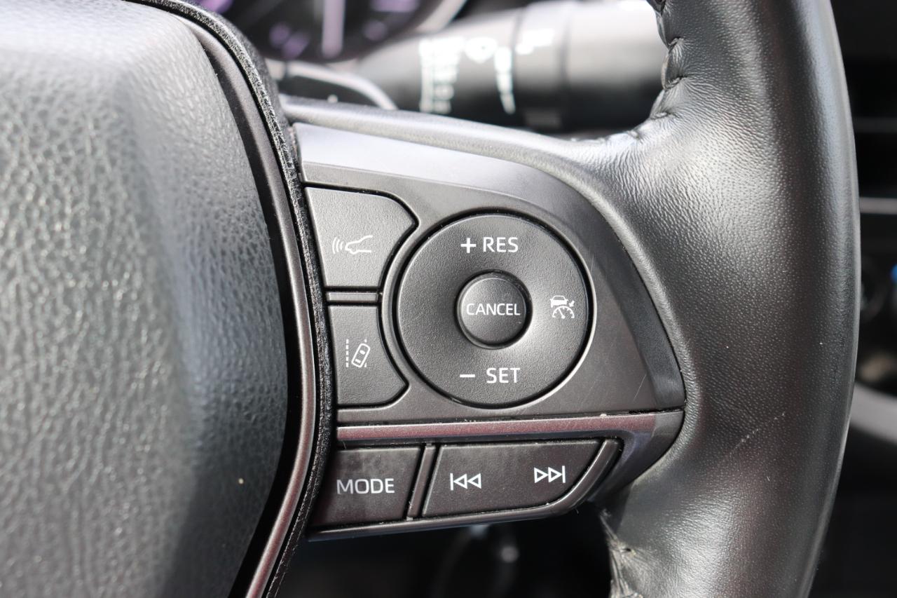 Toyota Camry SE Auto (Natl) 2023