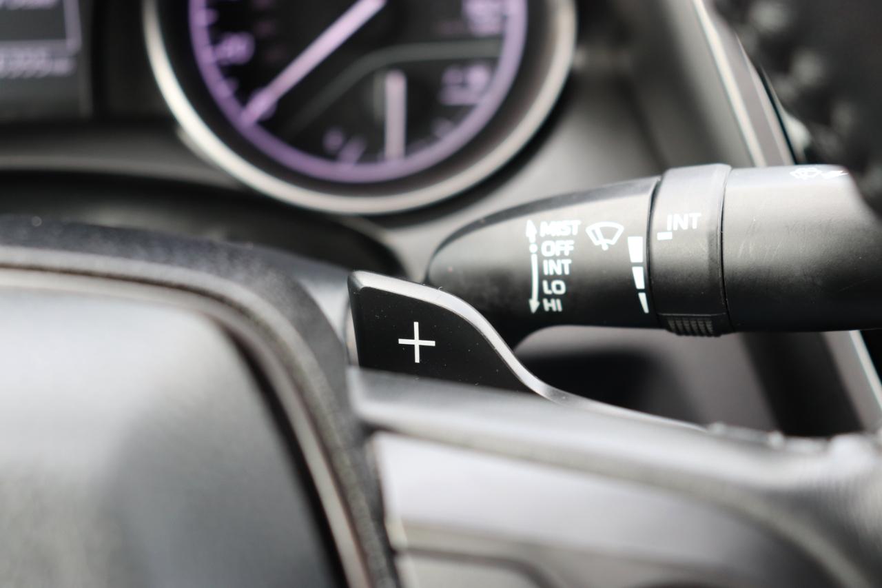 Toyota Camry SE Auto (Natl) 2023