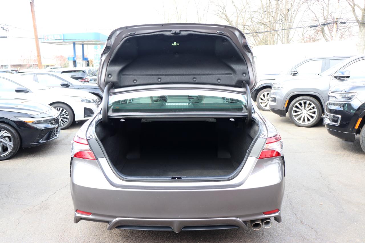 Toyota Camry SE Auto (Natl) 2023