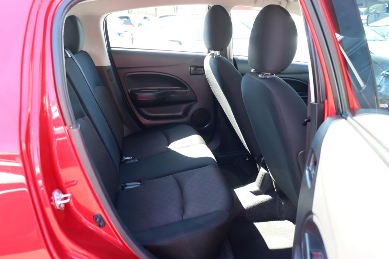 Mitsubishi Mirage ES CVT 2024