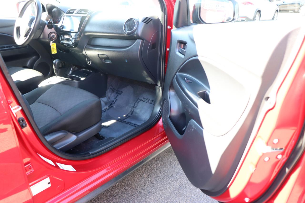 Mitsubishi Mirage ES CVT 2024