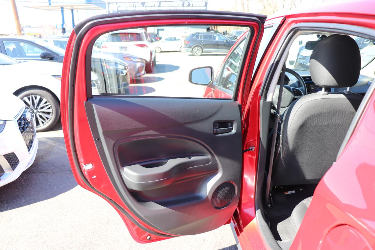 Mitsubishi Mirage ES CVT 2024