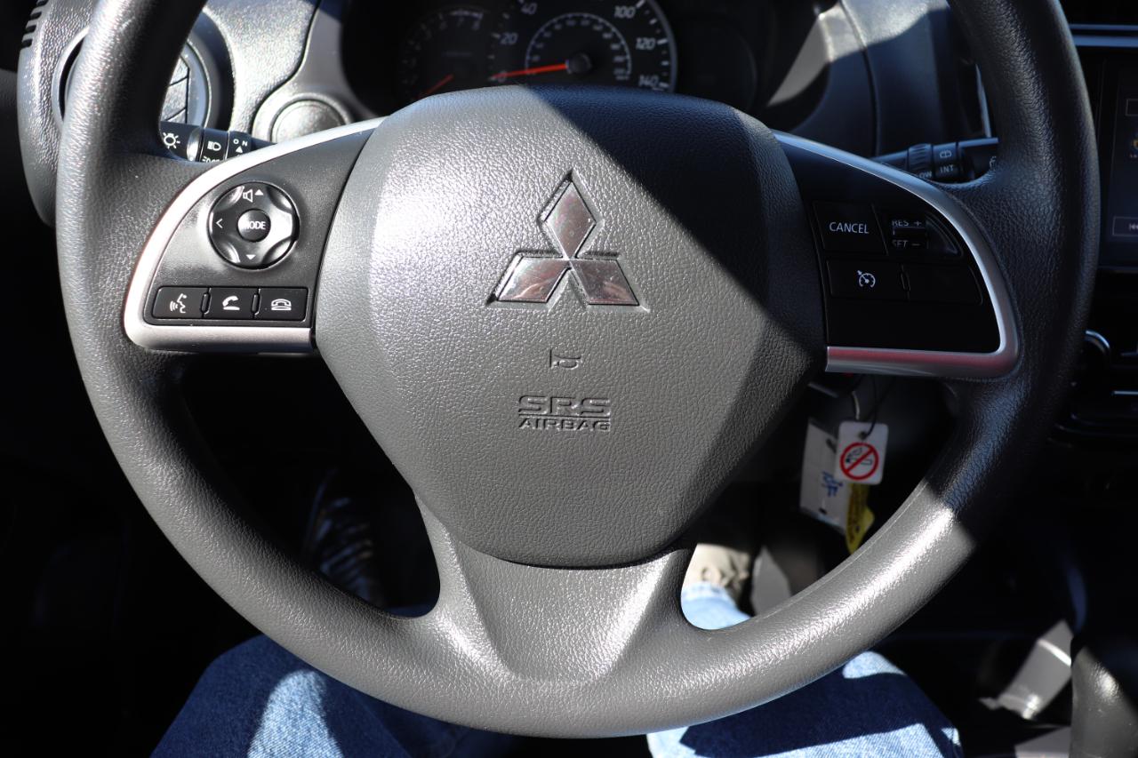 Mitsubishi Mirage ES CVT 2024