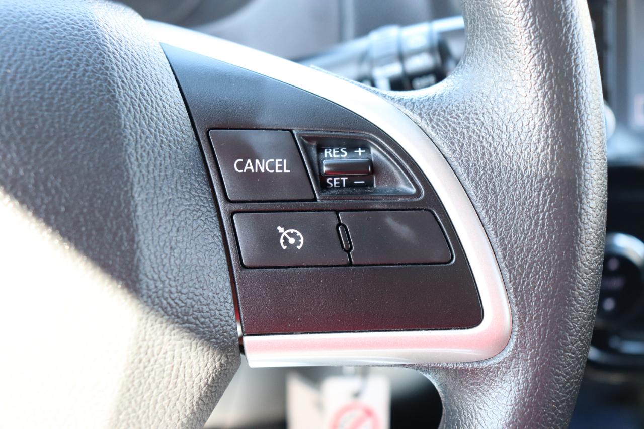 Mitsubishi Mirage ES CVT 2024