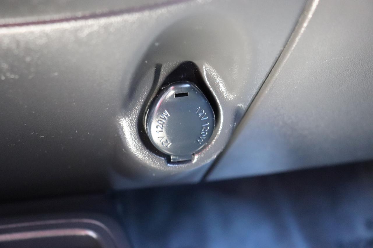 Mitsubishi Mirage ES CVT 2024