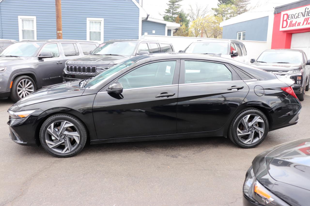 Hyundai Elantra Limited IVT 2024