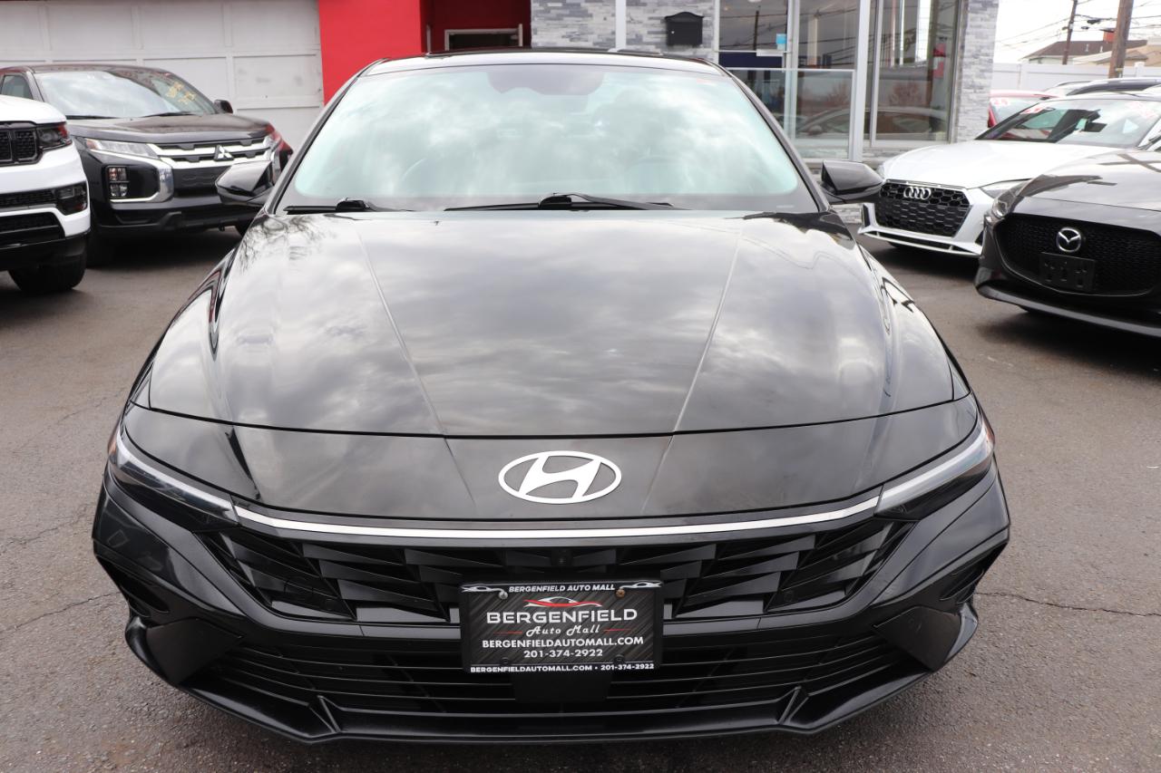 Hyundai Elantra Limited IVT 2024