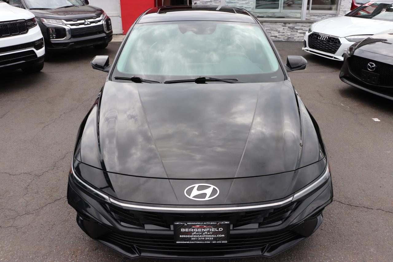 Hyundai Elantra Limited IVT 2024