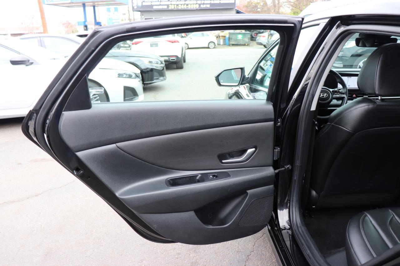 Hyundai Elantra Limited IVT 2024