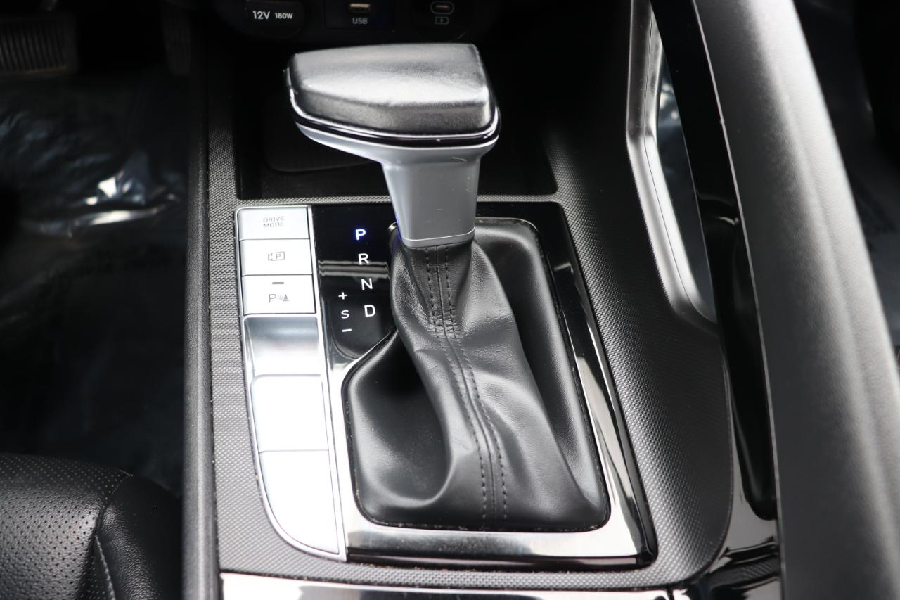 Hyundai Elantra Limited IVT 2024