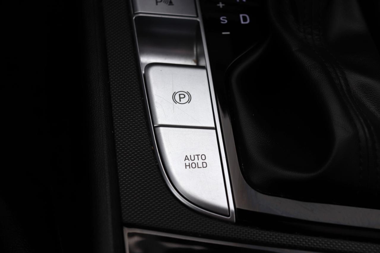 Hyundai Elantra Limited IVT 2024