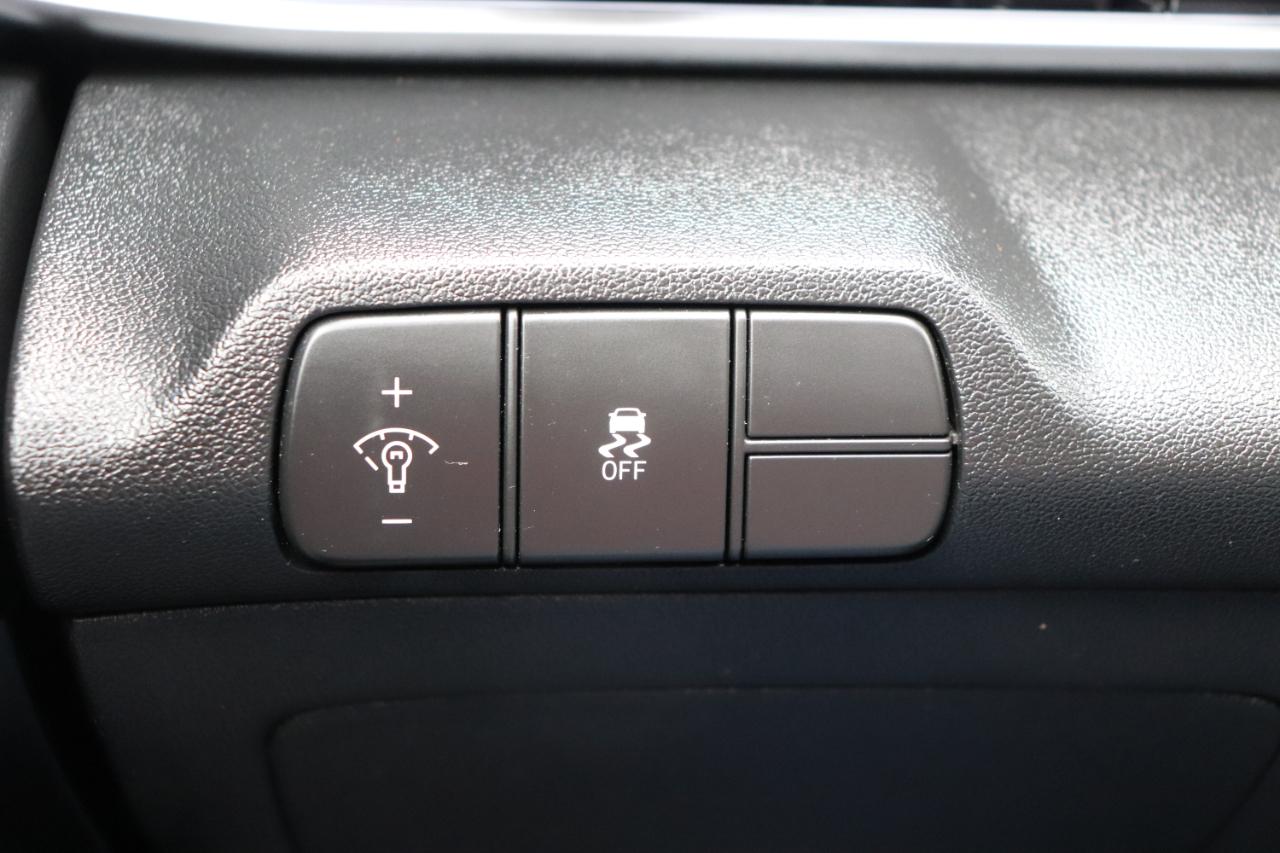 Hyundai Elantra Limited IVT 2024