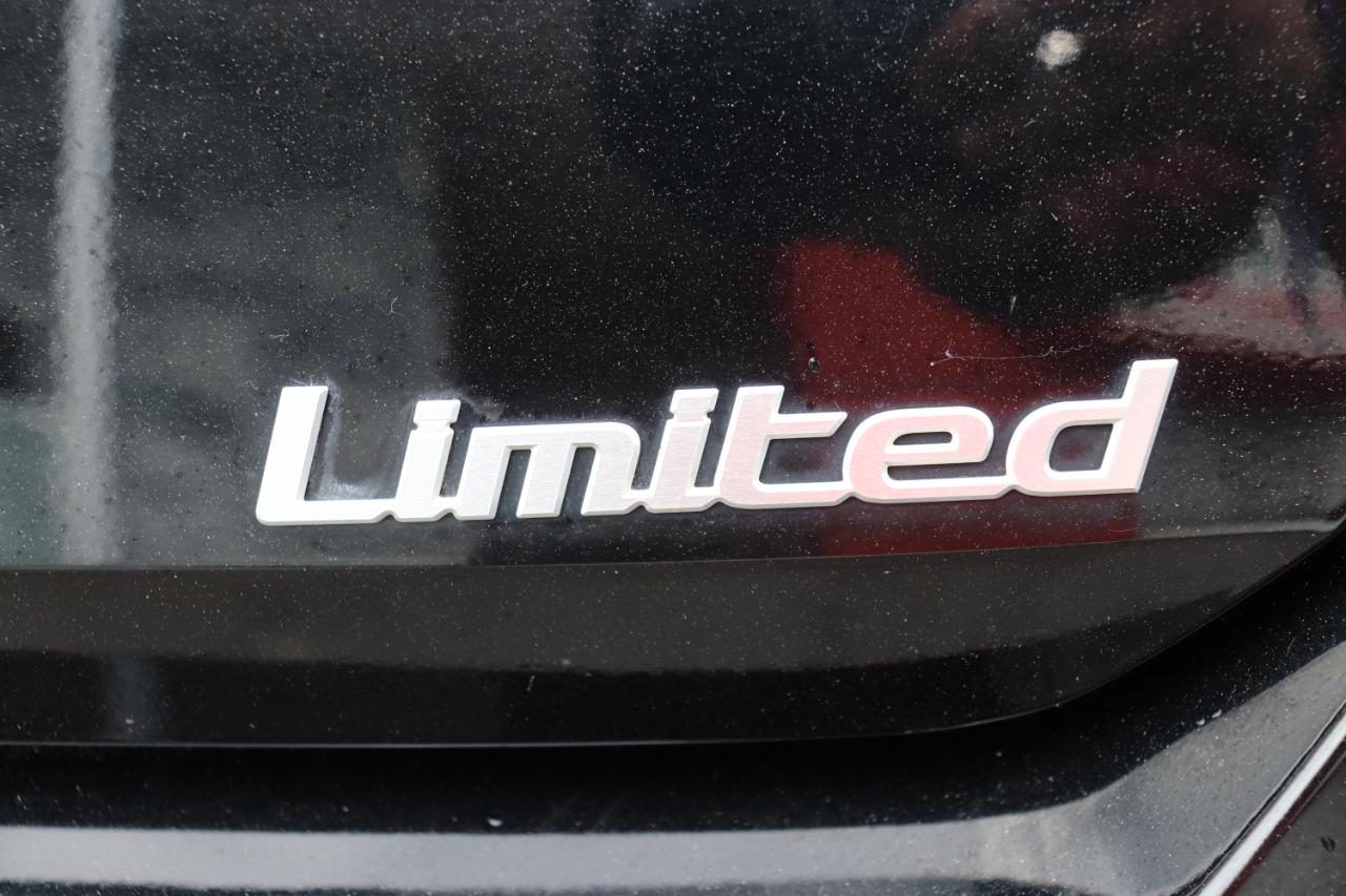 Hyundai Elantra Limited IVT 2024