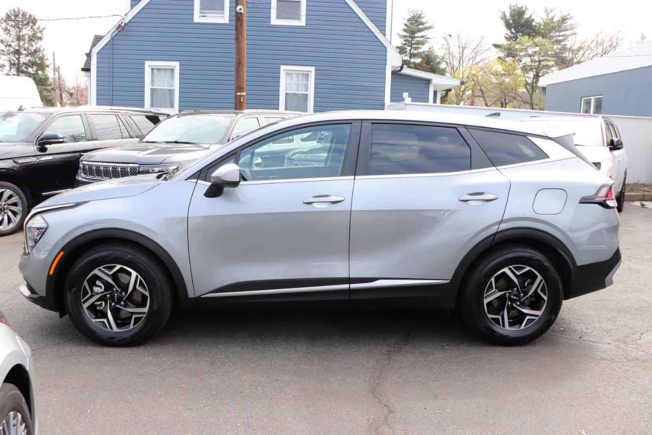 Kia Sportage LX FWD 2024