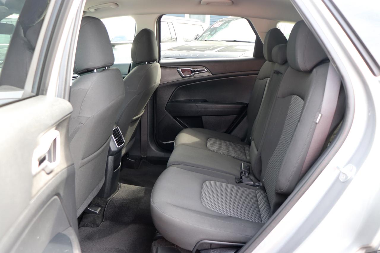 Kia Sportage LX FWD 2024