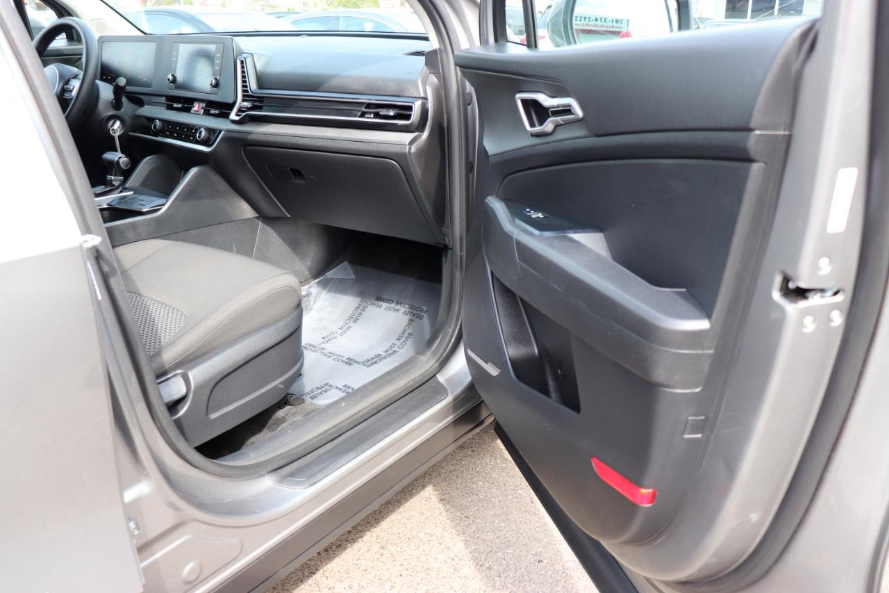 Kia Sportage LX FWD 2024