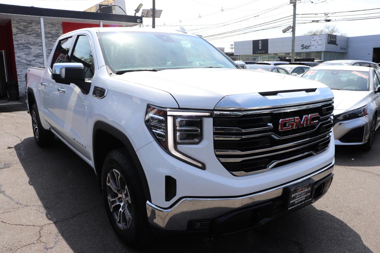 GMC Sierra 1500 4WD Crew Cab 147" SLT 2025