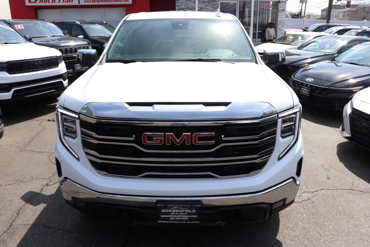 GMC Sierra 1500 4WD Crew Cab 147" SLT 2025