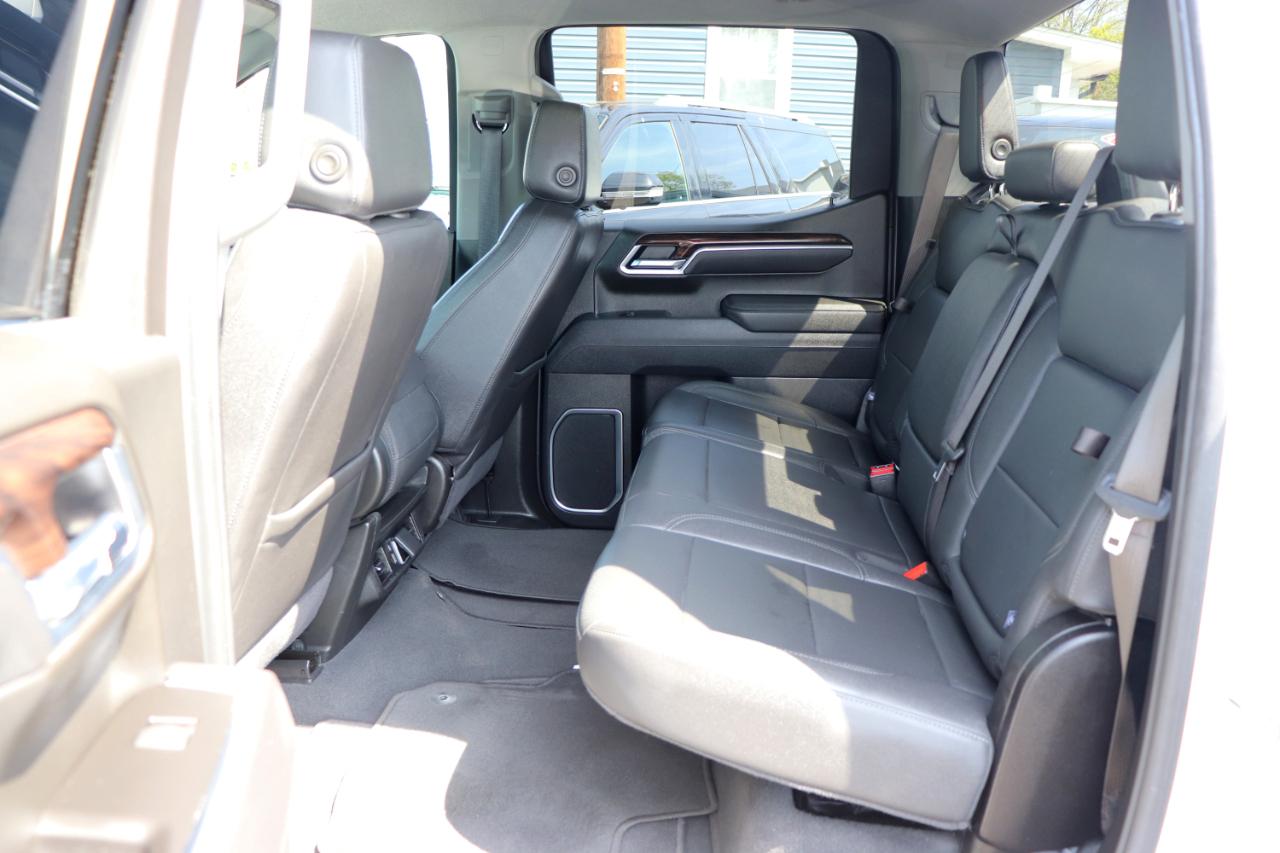 GMC Sierra 1500 4WD Crew Cab 147" SLT 2025