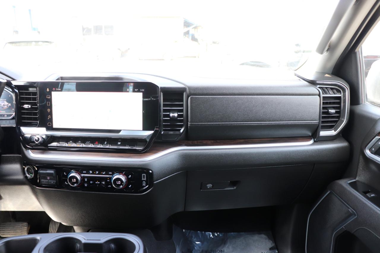 GMC Sierra 1500 4WD Crew Cab 147" SLT 2025