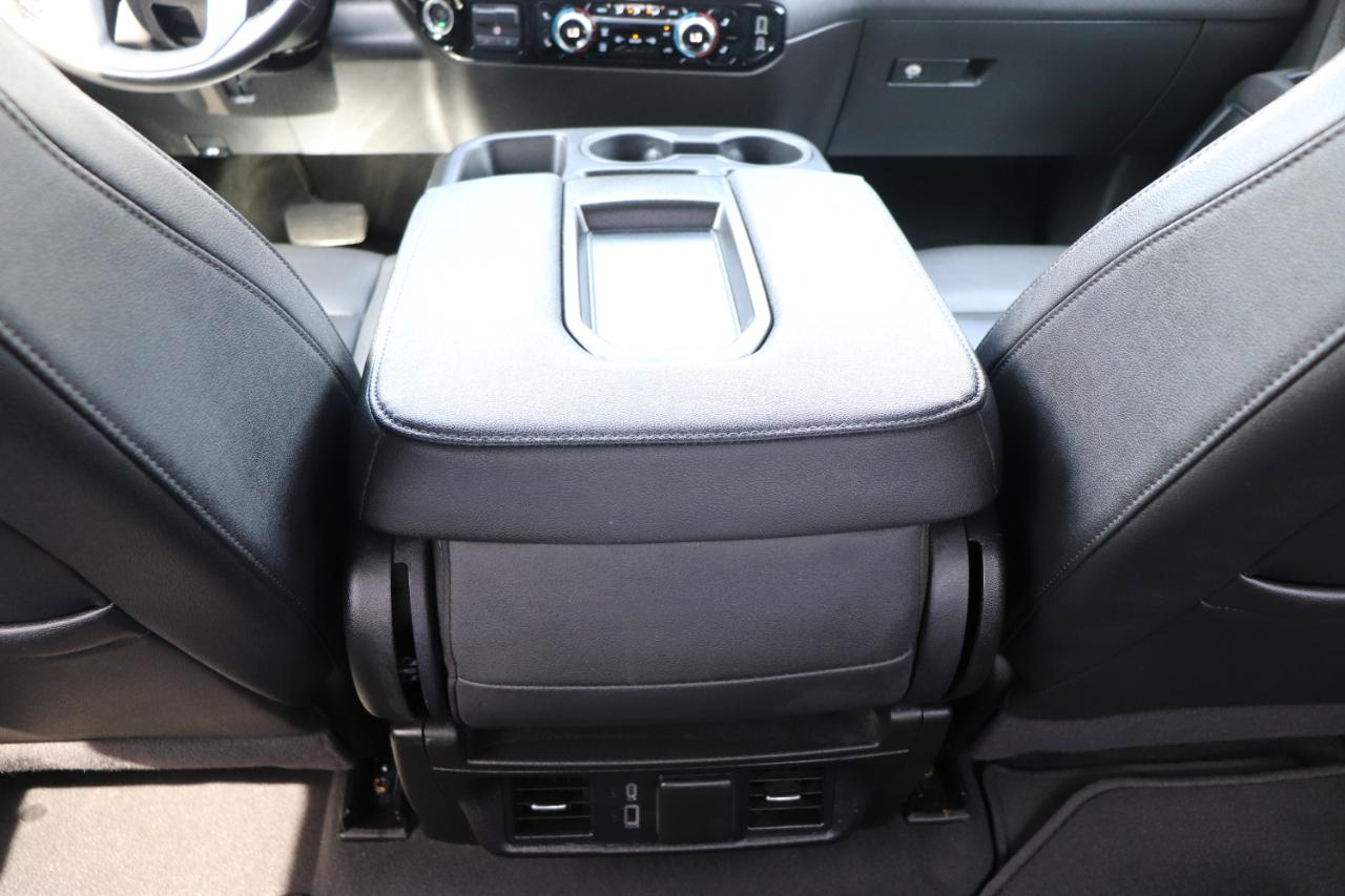 GMC Sierra 1500 4WD Crew Cab 147" SLT 2025