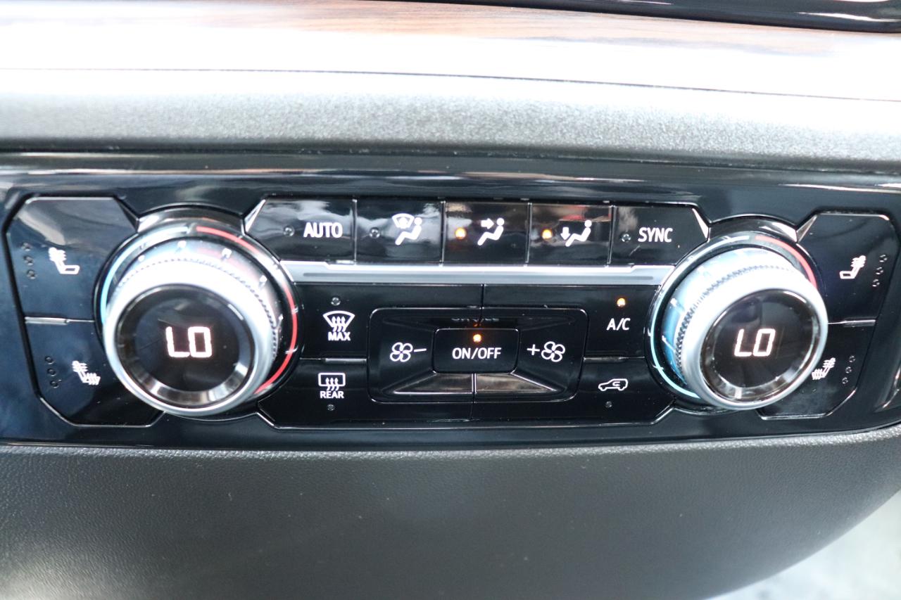 GMC Sierra 1500 4WD Crew Cab 147" SLT 2025