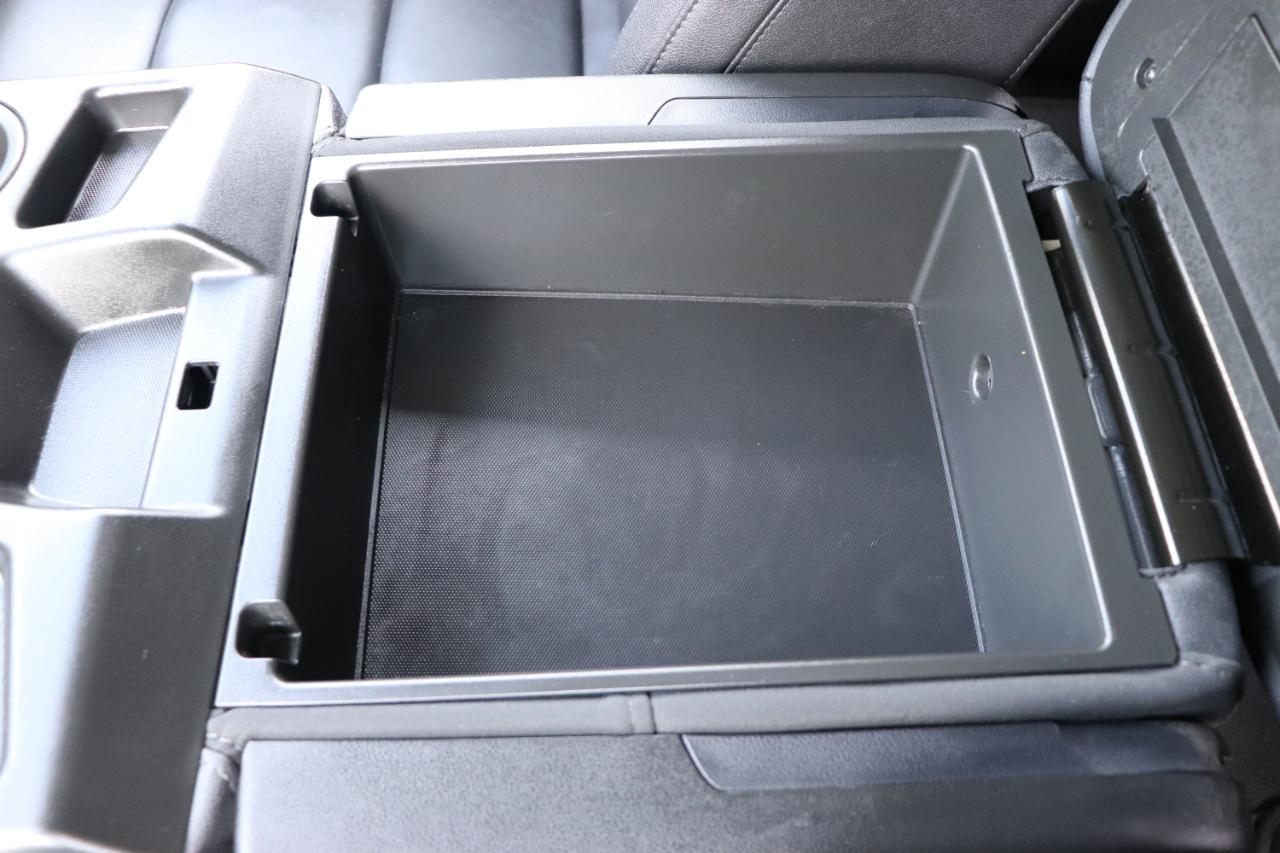 GMC Sierra 1500 4WD Crew Cab 147" SLT 2025