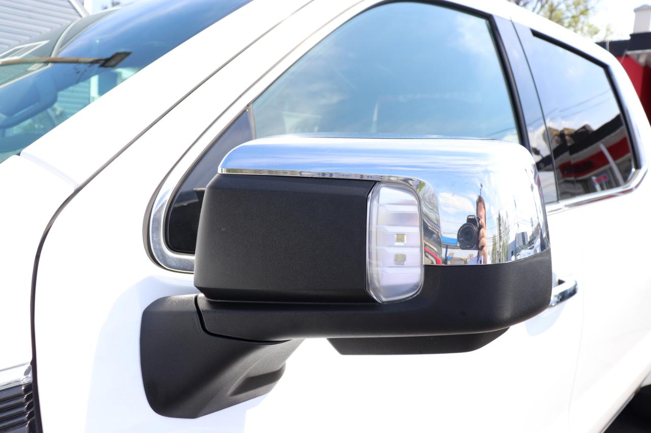 GMC Sierra 1500 4WD Crew Cab 147" SLT 2025