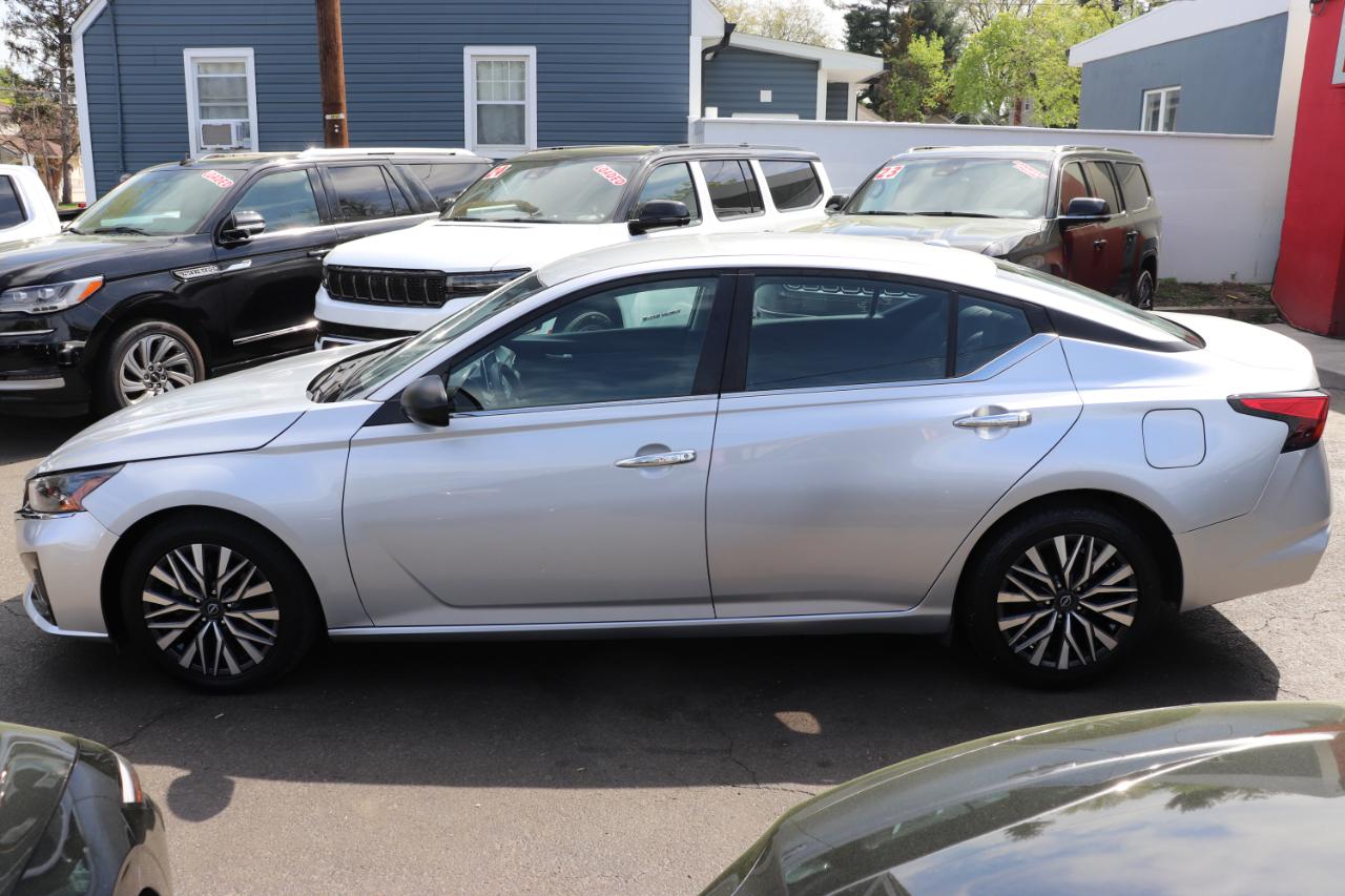 Nissan Altima 2.5 SV Sedan 2024