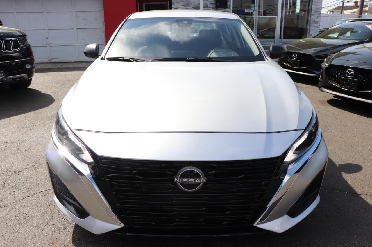 Nissan Altima 2.5 SV Sedan 2024