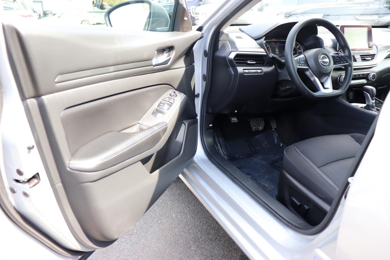 Nissan Altima 2.5 SV Sedan 2024