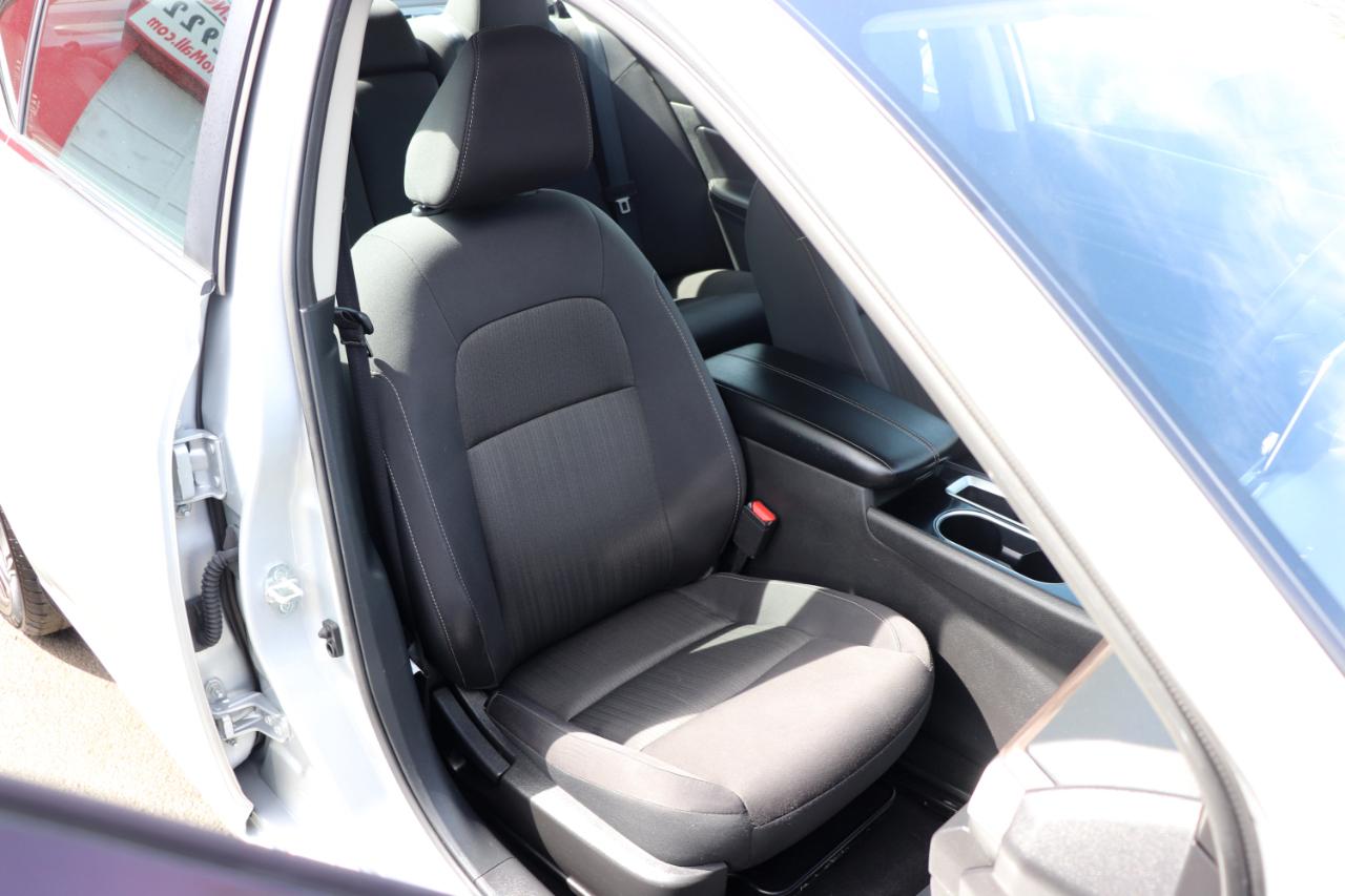 Nissan Altima 2.5 SV Sedan 2024