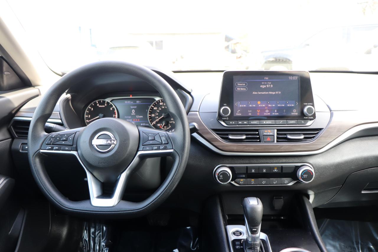 Nissan Altima 2.5 SV Sedan 2024