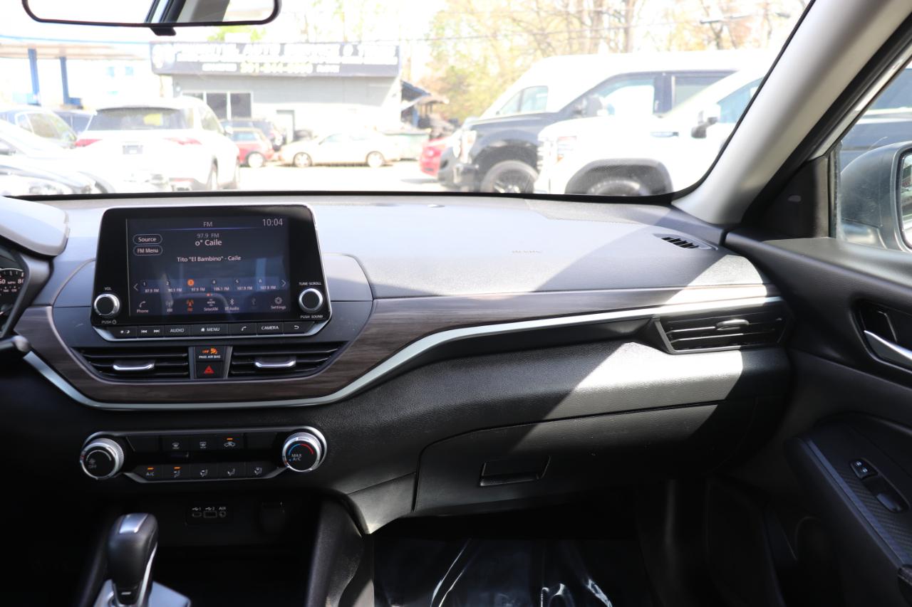 Nissan Altima 2.5 SV Sedan 2024